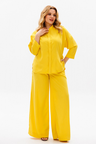 Летний женский костюм из вискозы с блузой и брюками Michel chic 1373 желтый - фото 3