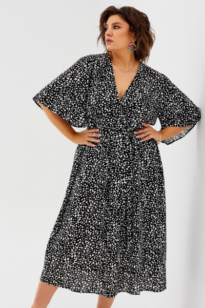 Легкое удлиненное платье с V-образным вырезом из вискозы BegiModa 1035 черно-белый - фото 7