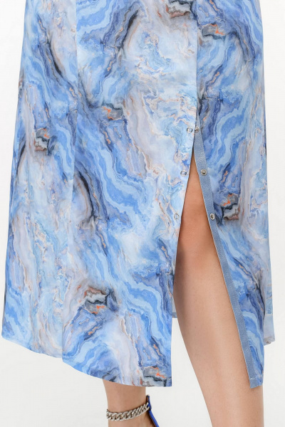 Платье реглан из штапеля с разрезом и застежкой La rouge 5462 голубой-набивной - фото 5