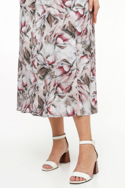 Платье реглан из штапеля с шлицей и застежкой на кнопки La rouge 5462 розы-акварель - фото 6