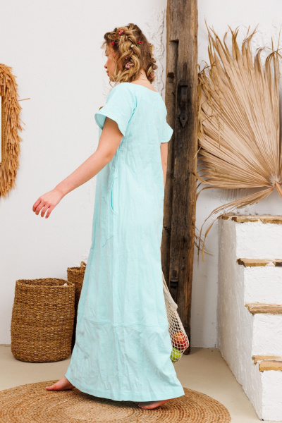 Бирюзовое платье из льна с карманами и складками АМУЛЕТ 9724 светлая_бирюза - фото 4