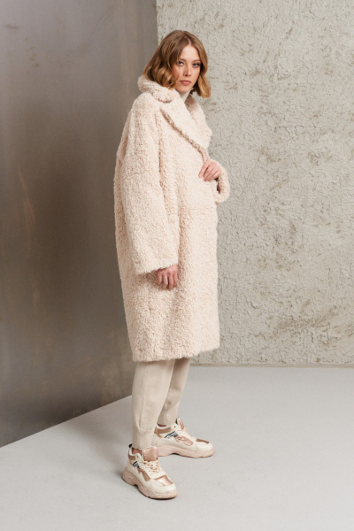 Пальто бежевое из искусственного меха демисезонное BURVIN 9366-61 - фото 2