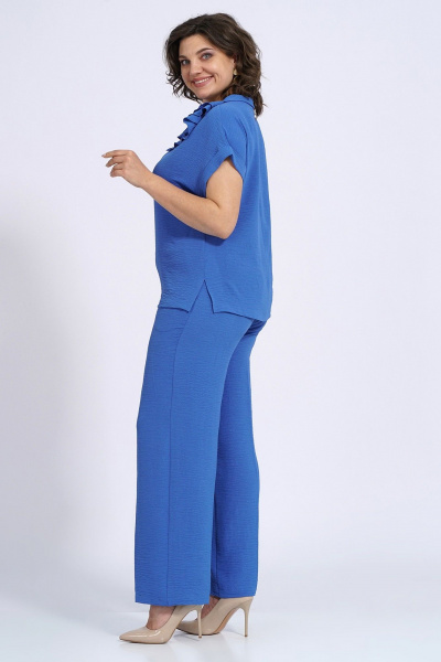 Костюм летний из текстиля с кокилье и разрезами Пинск-Стиль 151 голубой - фото 9