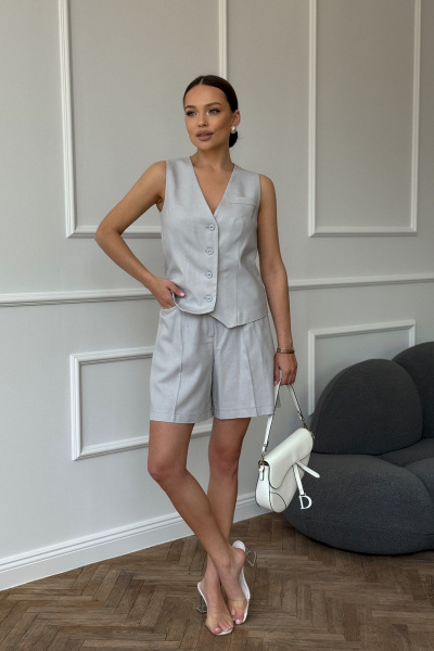 Легкий летний костюм с жилеткой и шортами из текстиля Dilana VIP 2044 серый - фото 2