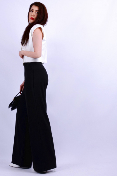 Жилет женский укороченный из текстиля с двубортным кроем Patriciа 01-5691 белый - фото 4