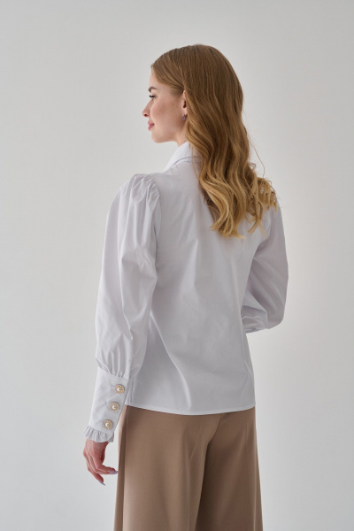 Белая элегантная блуза из хлопка с романтичной оборкой Мастер Мод 830хс белый - фото 2