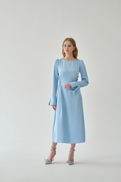 Голубое нарядное платье с шнуровкой и стразы Мастер Мод 838ас голубой - фото 1