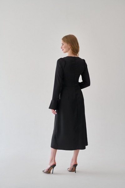 Нарядное приталенное платье из текстиля с шнуровкой и стразами Мастер Мод 838ас чёрный - фото 3