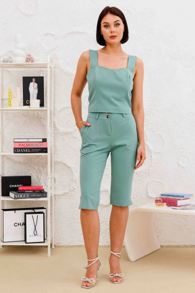 Зеленые бриджи прямого кроя с карманами и разрезом AURA otd 4145 шалфей - фото 6