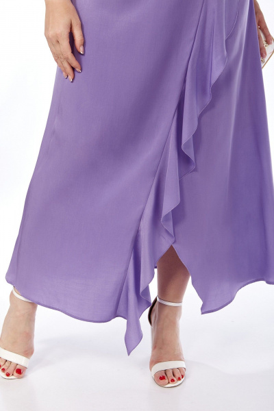 Нарядный костюм из вискозы с воланами и запахом Jurimex 3139 сирень - фото 4