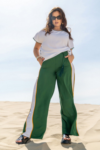 Костюм рубашка и брюки с контрастной отделкой Andina 950 белый/изумруд/изумруд - фото 10