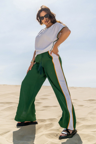 Костюм рубашка и брюки с контрастной отделкой Andina 950 белый/изумруд/изумруд - фото 7