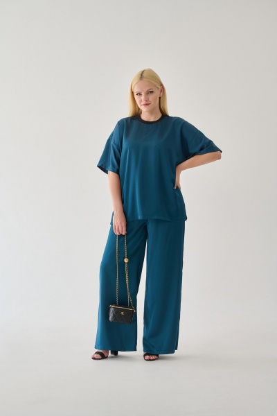 Блуза оверсайз из струящейся ткани с разрезами Мастер Мод 803ас изумруд - фото 1