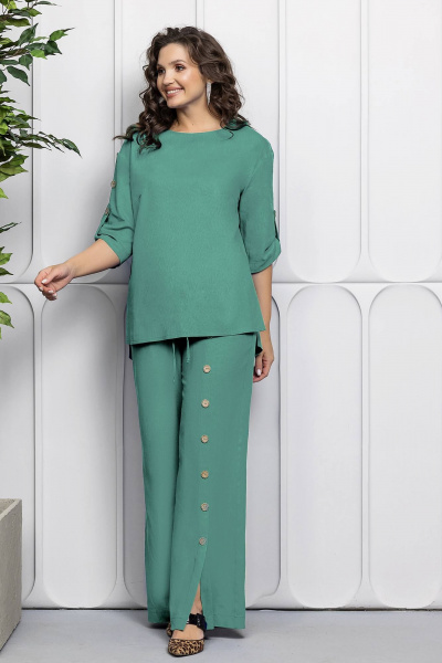 Зеленый льняной костюм: блуза и брюки для летнего стиля Gold Style 2627 изумрудный - фото 7