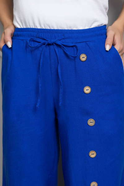 Синий льняной костюм: блуза и брюки для повседневных образов Gold Style 2627 электрик - фото 3