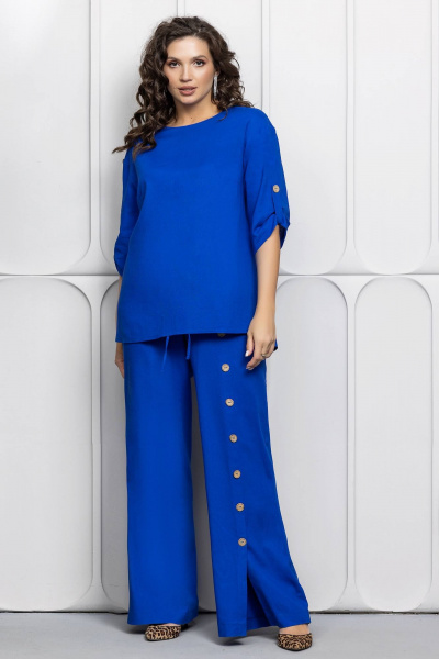 Синий льняной костюм: блуза и брюки для повседневных образов Gold Style 2627 электрик - фото 1