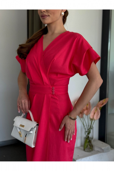 Платье прилегающее в стиле на запах с талиевыми складками Dilana VIP 2029 малина - фото 3