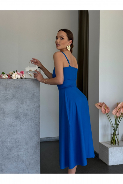 Платье сарафан из льна с отрезным поясом и глубоким V-вырезом Dilana VIP 2038 василек - фото 4