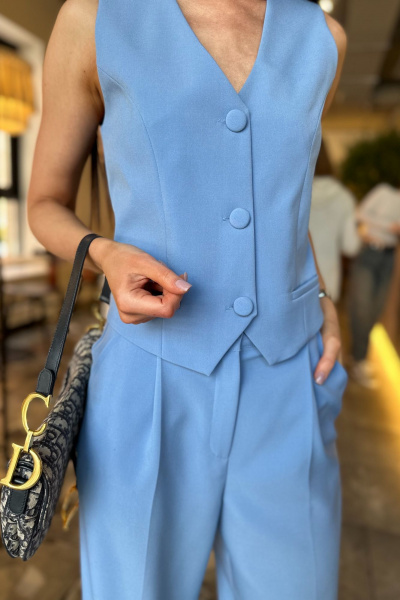 Жилет THE.WOMAN 0091-1 голубой - фото 1