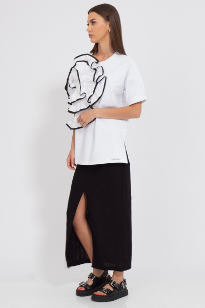 Летний джемпер из футера с объемным цветком и разрезами Kivviwear 4188.02 - фото 7