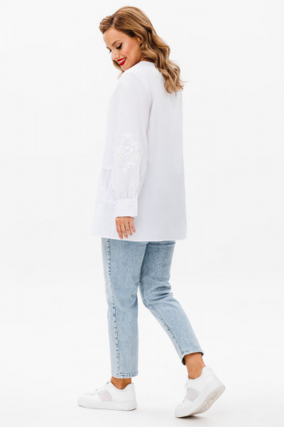 Блуза свободного силуэта с вышивкой и вырезом Urs 24-392-1 - фото 6