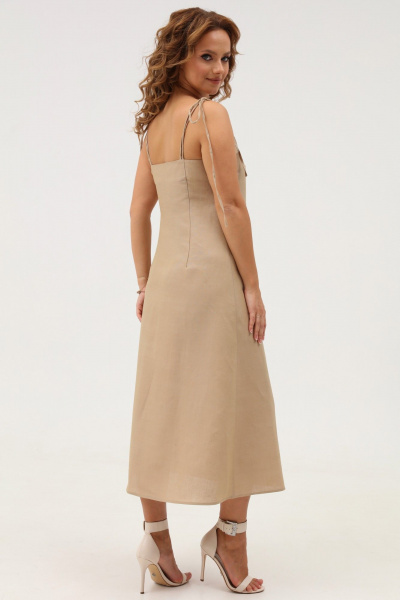 Летнее платье-сарафан с бретелями и разрезом Angelina & Сompany 1102 - фото 10