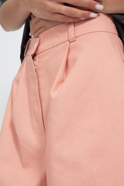 Льняные шорты свободного силуэта до колена Kivviwear 3177.01 - фото 7