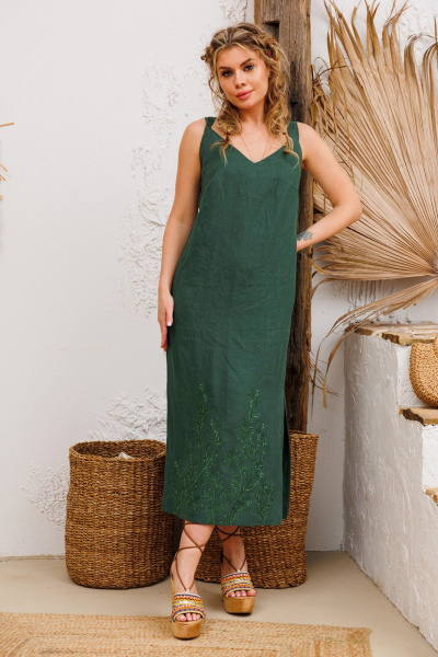 Зеленый сарафан из льна с вышивкой и молнией AMORI 9799 изумруд - фото 2