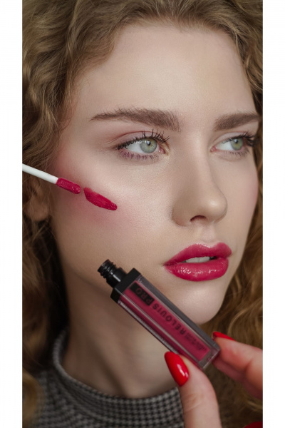 Жидкие универсальные румяна для макияжа 3 оттенка Relouis RELOUIS_PRO_All-In-One_Liquid_Blush тон:03, nectarine - фото 3