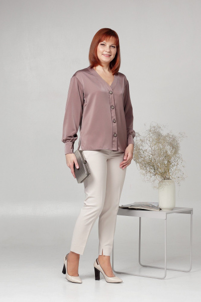Блуза с спущенным плечом и широким рукавом из текстиля Соджи 610 кофейный - фото 2