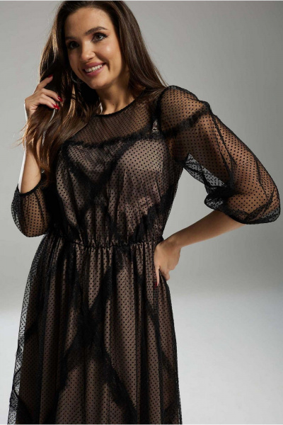 Черное расклешенное платье из двух видов ткани с кружевом и горошком Mislana С908 - фото 8
