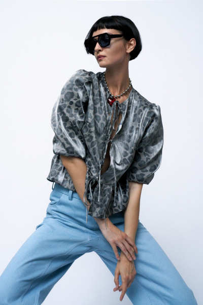 Блуза с баской рукав буфо летняя текстильная леопардовая MilMil 1121 леопардовый_серый - фото 7