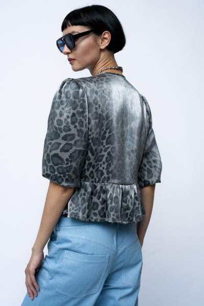Блуза с баской рукав буфо летняя текстильная леопардовая MilMil 1121 леопардовый_серый - фото 3