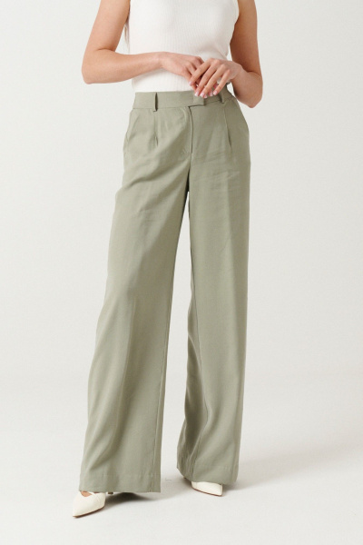 Зеленые брюки прямого кроя из вискозы Ketty К-14060 серо-зеленый - фото 2