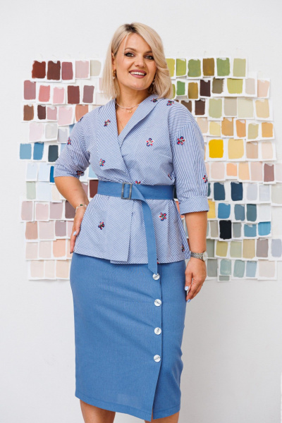 Женский офисный костюм с жакетом и юбкой из хлопка Anastasia 1082 полоска/деним - фото 4