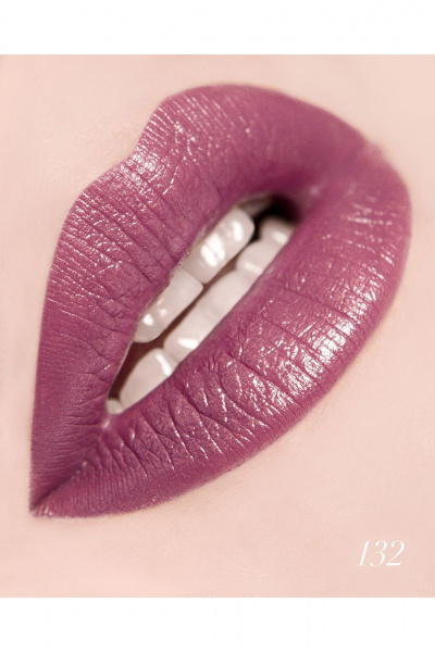 Помада бежево-розового и красного оттенков с насыщенным цветом Belor Design BE COLOR тон 132 зимняя роза - фото 2