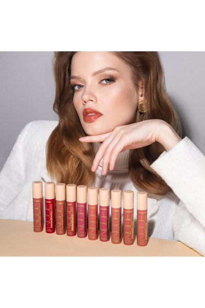 Блеск для губ розовый с витамином Е и ярким финишем Belor Design Nude Harmony Outfit Lip тон 22 Spirit - фото 4