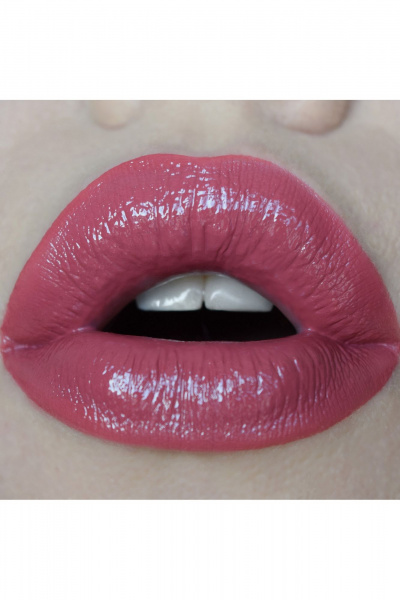 Блеск для губ розовый с витамином Е и ярким сиянием Belor Design Nude Harmony Outfit Lip тон 26 Berry Date - фото 3