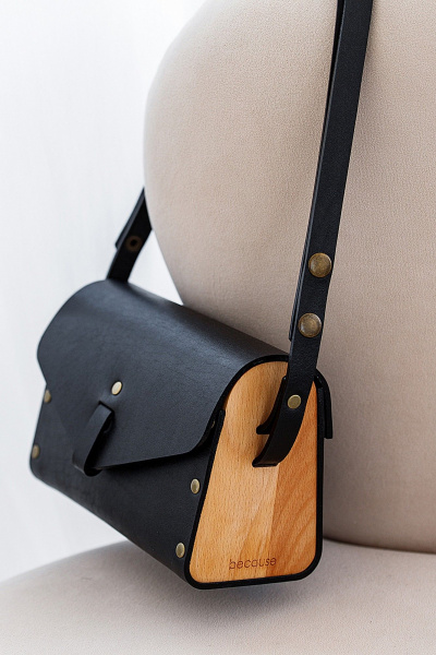 Сумка через плечо из натуральной кожи и дерева с съёмным клапаном Because NIKOL- BLACK - фото 9