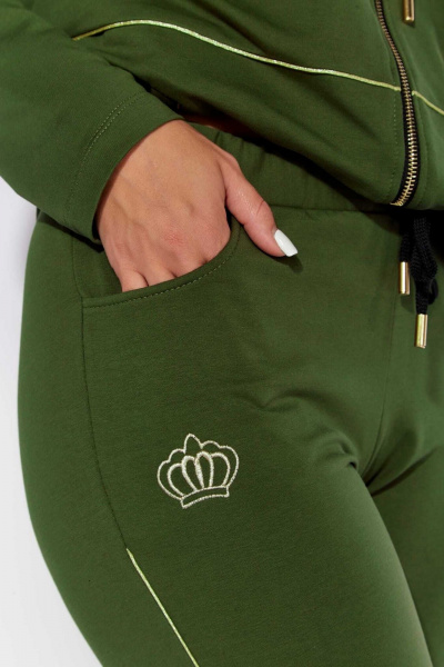Брюки и ветровка из трикотажа, зеленый, комфортный комплект TAiER 1209-1 олива - фото 3