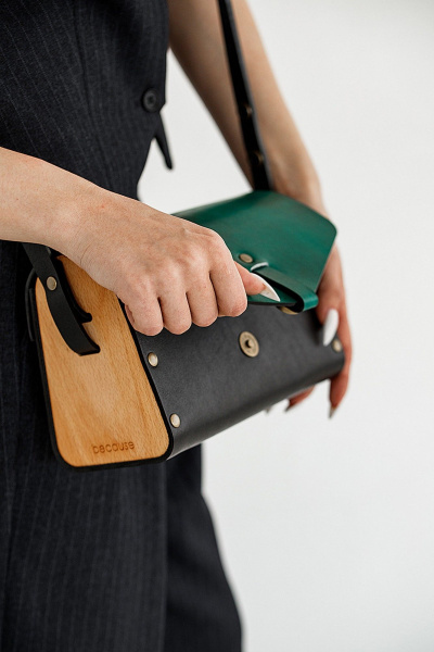 Кожаная сумка через плечо с деревянными вставками Because NIKOL-IZUMRUD - фото 6