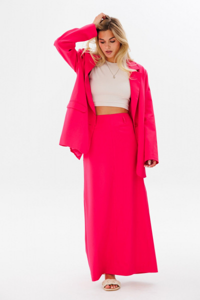 Розовая длинная юбка с разрезом и эффектным силуетом FAMA 24022-2 фуксия - фото 6