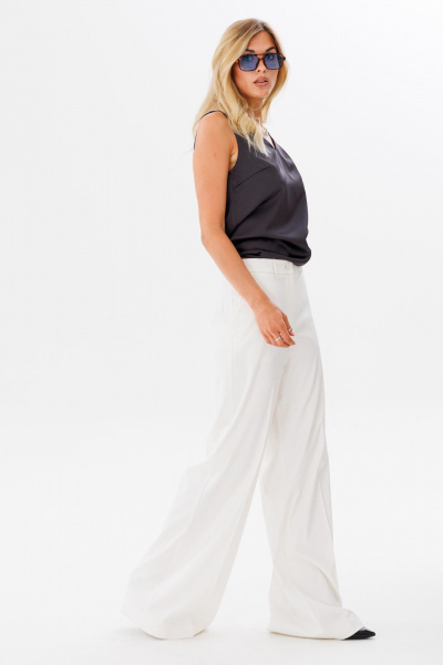 Топ свободный с декольте из текстиля для повседневных комбинаций FAMA 24031 темный_графит - фото 8