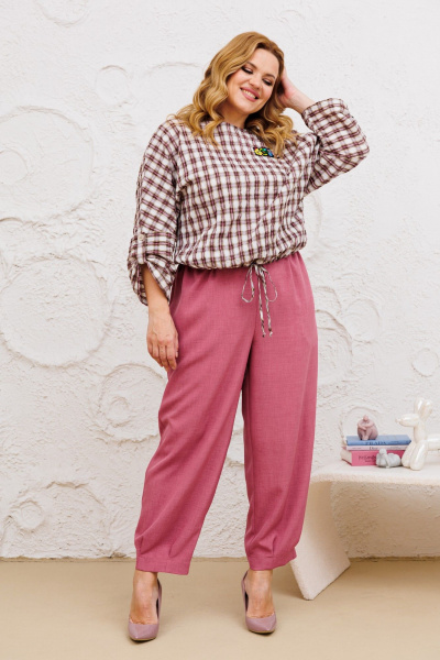 Комплект блуза и брюки свободного кроя из текстиля Michel chic 1342/1 клетка,лиловый - фото 2