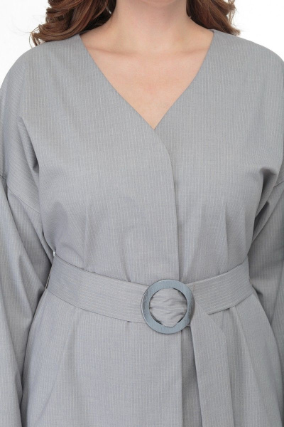 Деловое платье из текстиля с V-образным вырезом и поясом Anelli 882 серый - фото 3