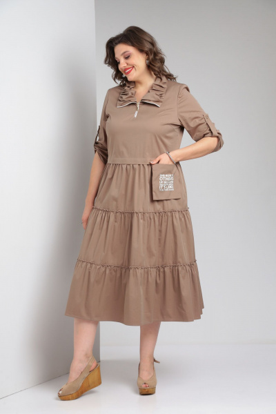 Платье бежевое с воланами и декоративными складками Rishelie 829 капучино - фото 6