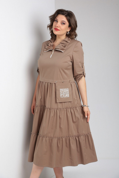 Платье бежевое с воланами и декоративными складками Rishelie 829 капучино - фото 5