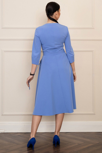 Голубое платье миди с ремнем и V-образным вырезом LADO 6326-9 голубой - фото 12