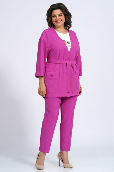 Деловый комплект из жакета, блузки и брюк из текстиля Пинск-Стиль 3147 фуксия - фото 8