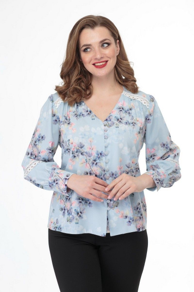 Блуза из легкой ниагары с кружевными вставками и кокетками Anelli 827 голубой_цветы - фото 5
